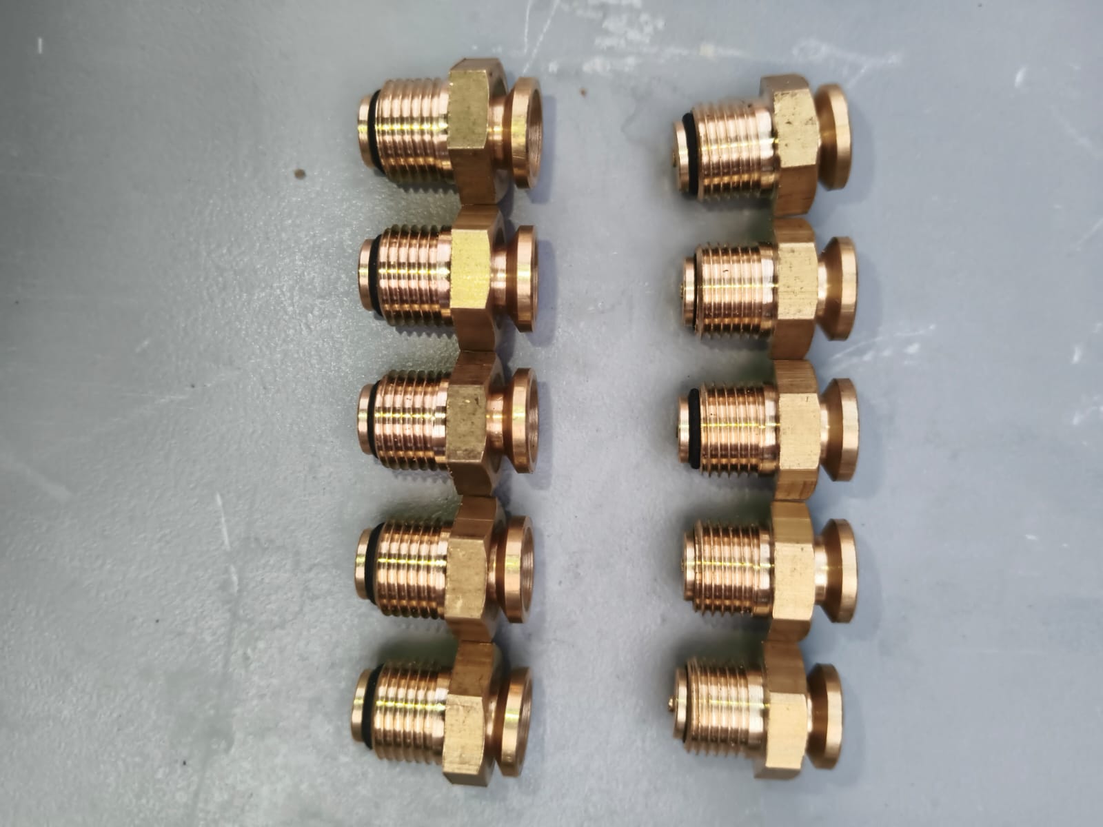 Brass threaded fittings